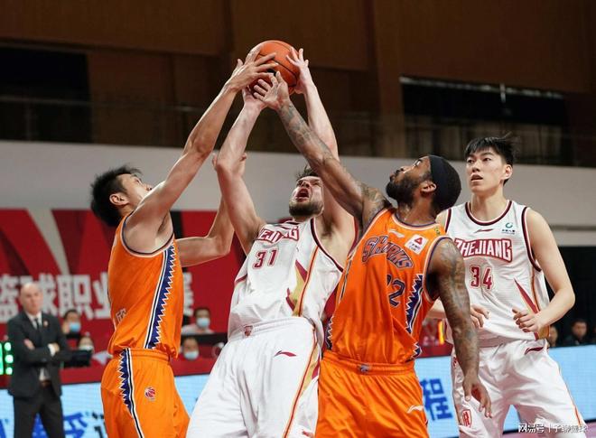 噬出手机会 噬出手机会